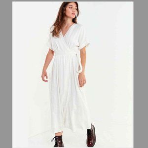 Urban Outfitters Linen Gabrielle Wrap Dress